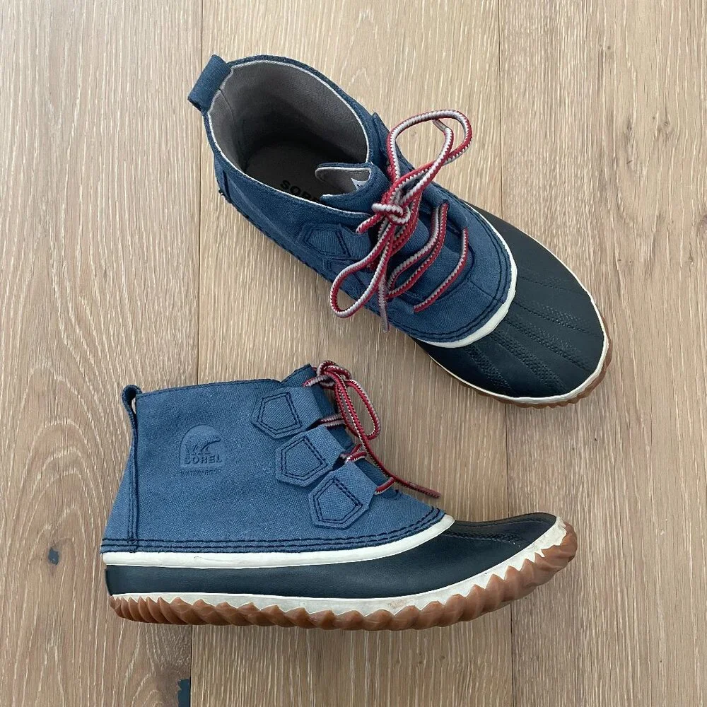 Sorel Boots Women 7 Shoes Out ‘N About Duck Waterproof Navy Blue Dark Mountain - Picture 1 of 13